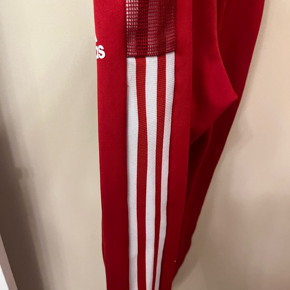 Adidas - Picture 3 of 3